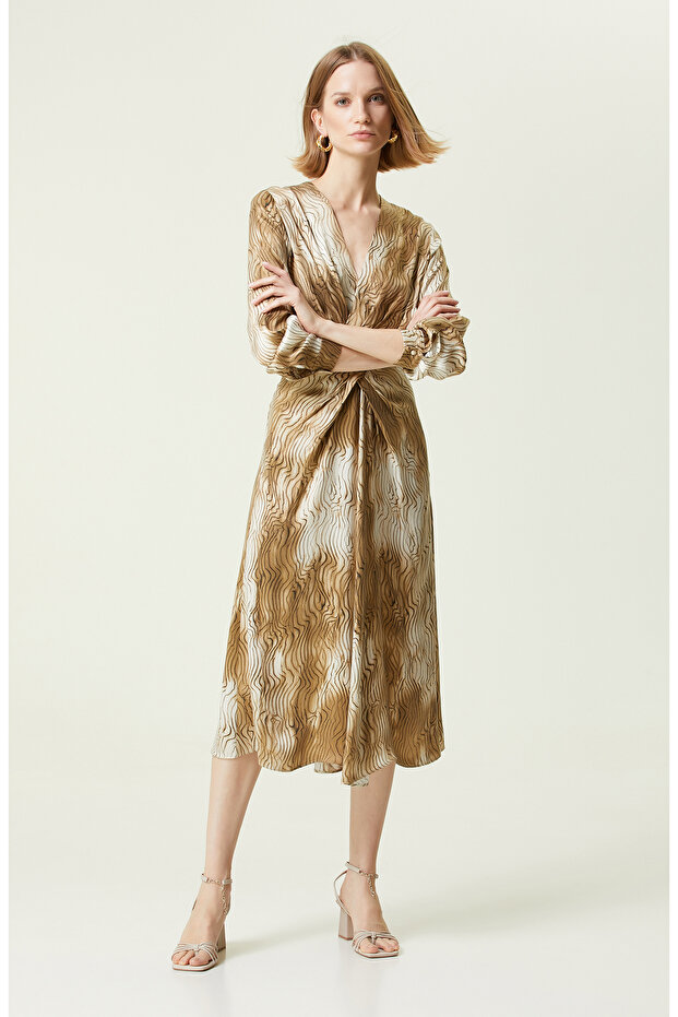 Bej V Yaka Uzun Elbise - 1