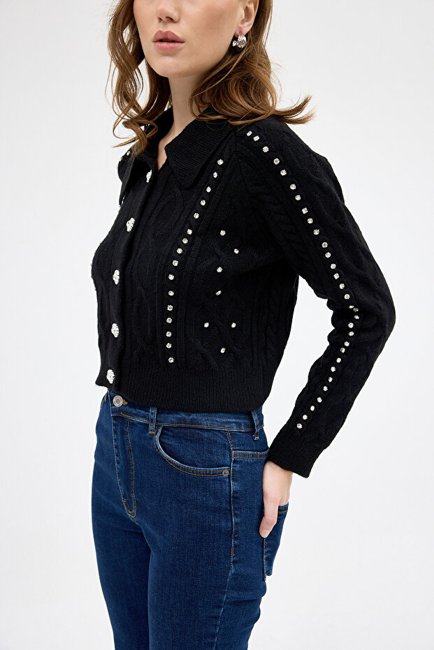 سترة 7265 مزينة بالأحجار باللون الأسود - 4