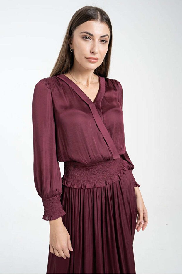 Solid V-Neck Long Sleeve Top - 2