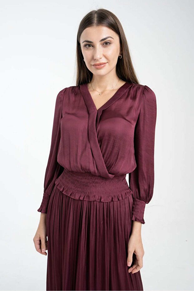 Solid V-Neck Long Sleeve Top - 1