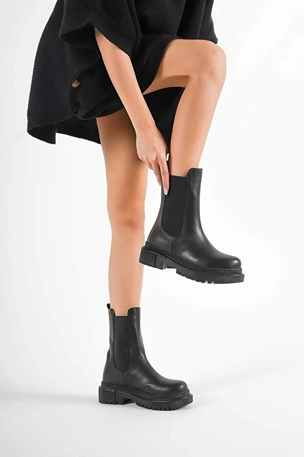 Černé dámské boty s elastickým lemem - 2