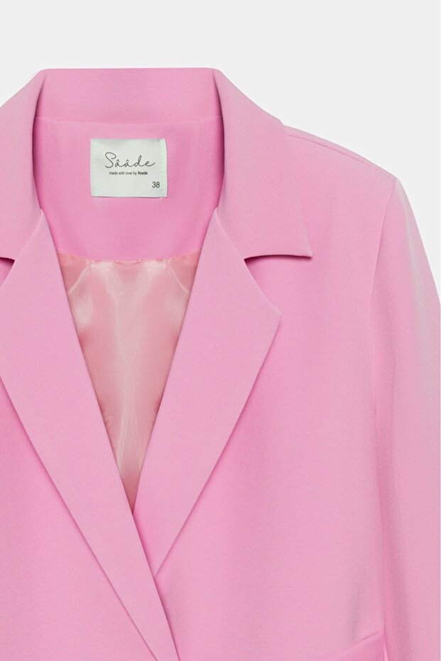 سترة وردية بحزام - 2