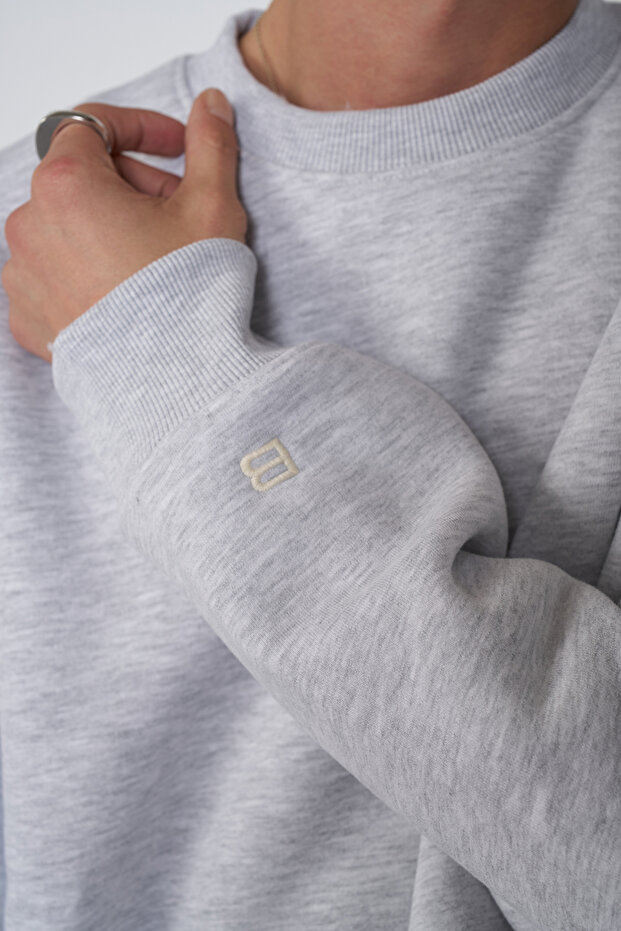 Basic Sweatshirt - 3