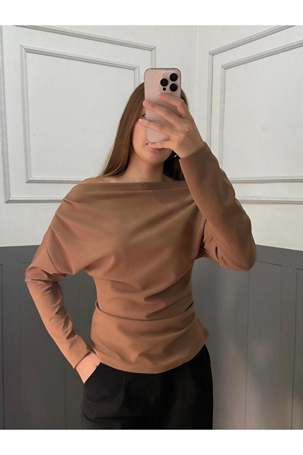 New Product Drape/Ruching Detail Flowy Neckline Knitted Crepe Fabric Long Sleeve Blouse 0031
