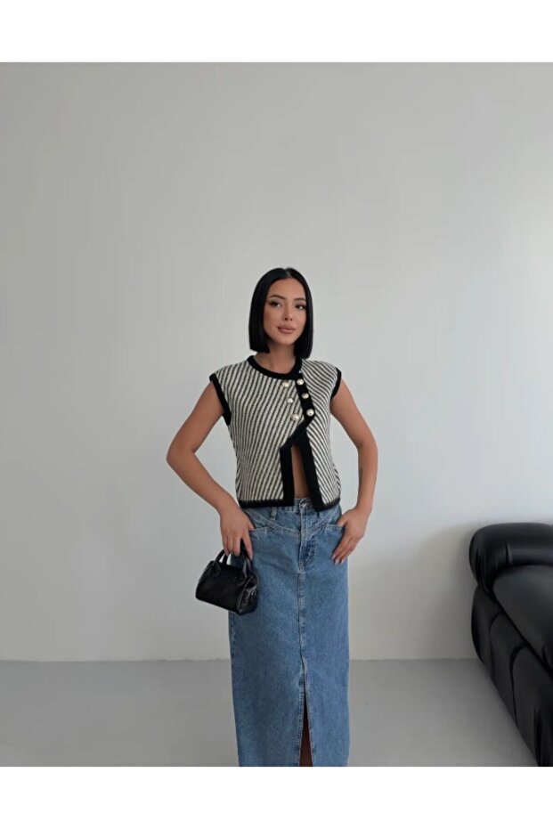 سترة محبوكة بأزرار - 1