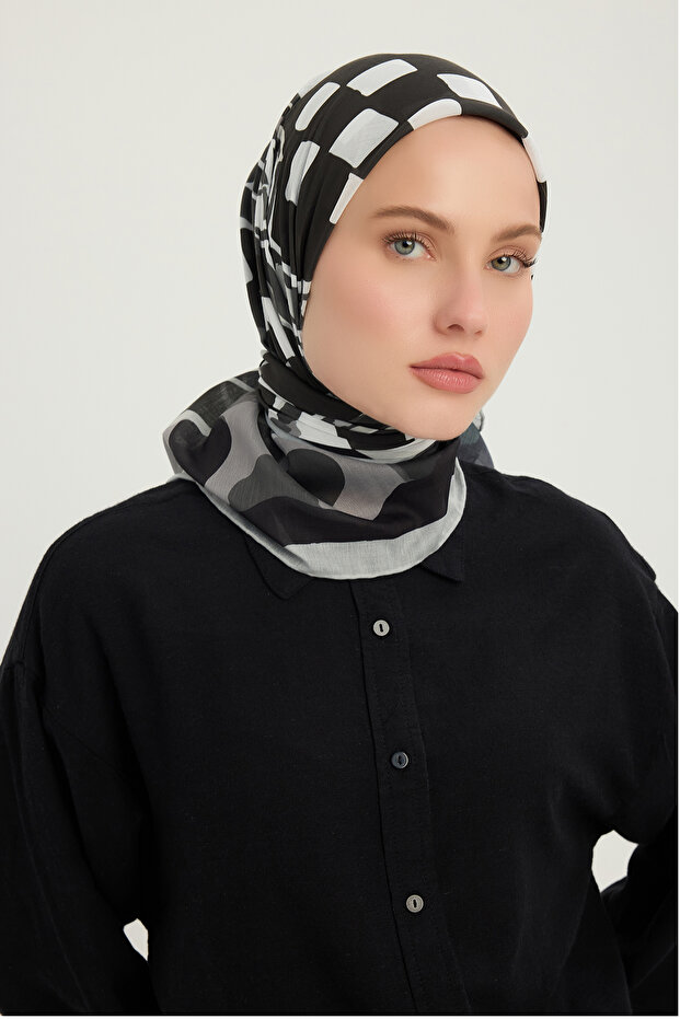 رحلة الباستيل - رمادي - وشاح منقوش من إيفيليا - 90x90 سم