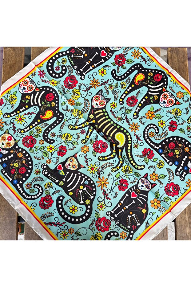 وشاح ساتان منقوش ملون 60 × 60 سم