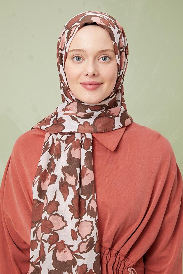 شال قطني منقوش بالسمك السلمون