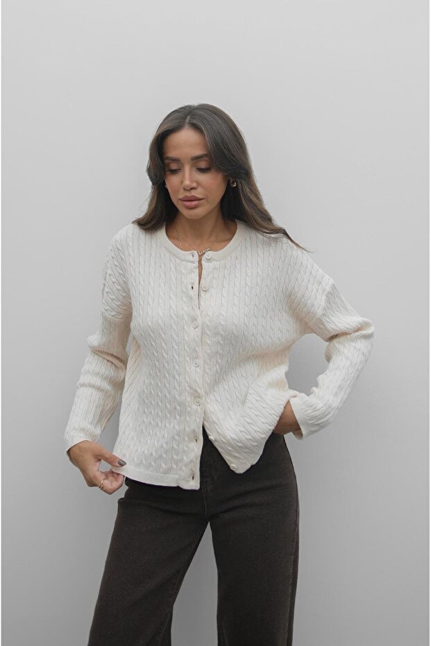 Ekru pleciony sweter - 3