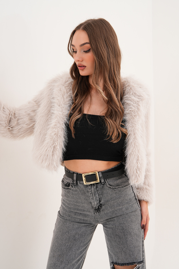 سترة كروب بوي ذات ياقة أساسية وفرو - 6