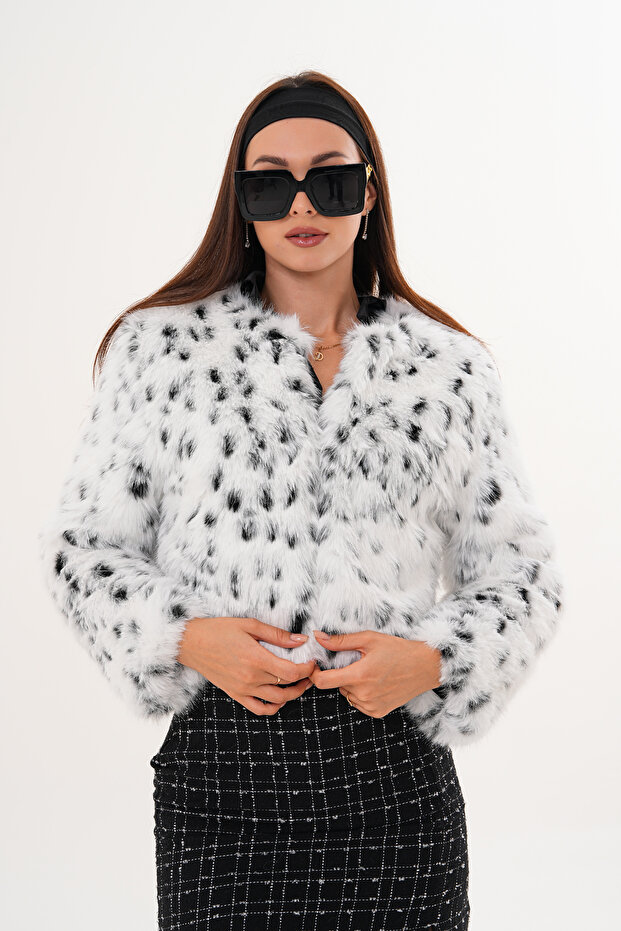 سترة كروب بوي ذات ياقة أساسية وفرو - 4