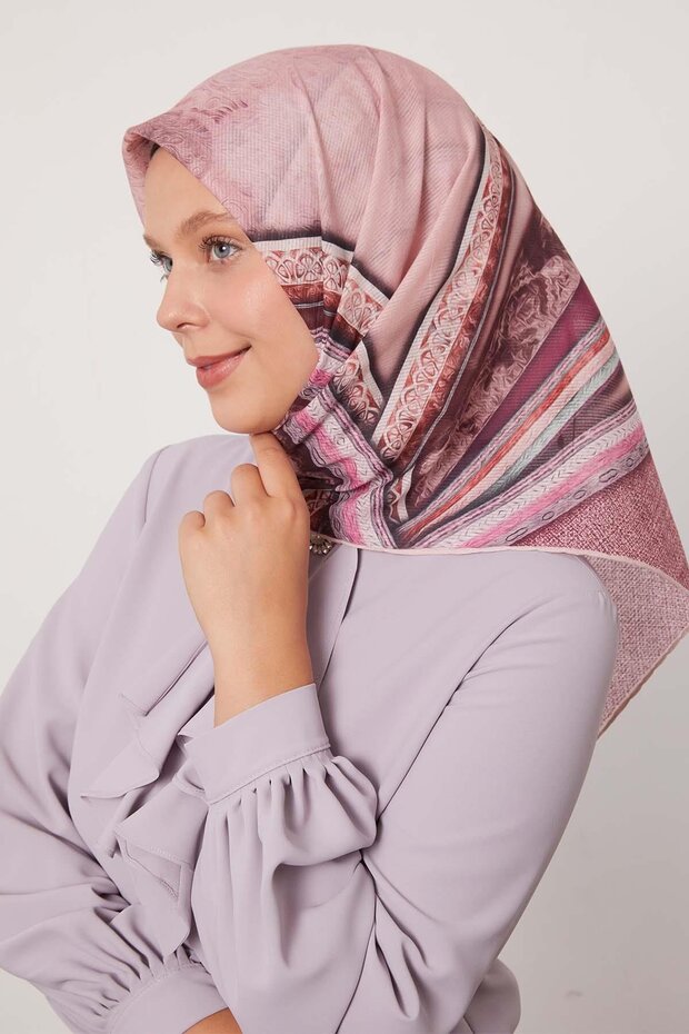 وشاح قطني بنمط شريط وردي - 1