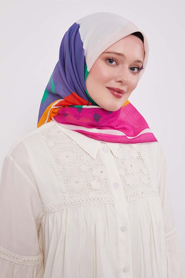 وشاح قطني بنمط أوراق الشجر الوردية - 3