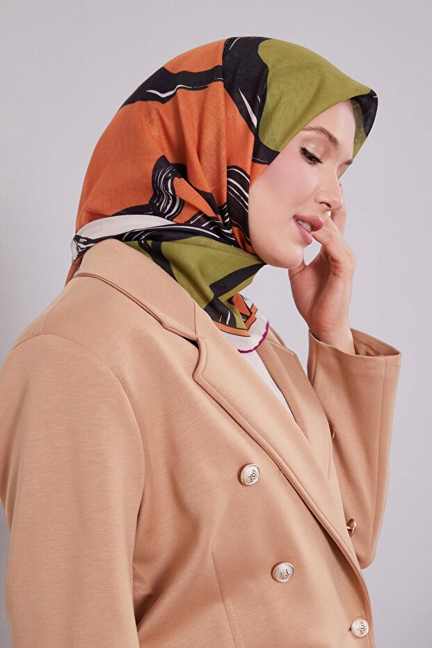 وشاح ناعم بنمط تجريدي باللون البنفسجي - 2