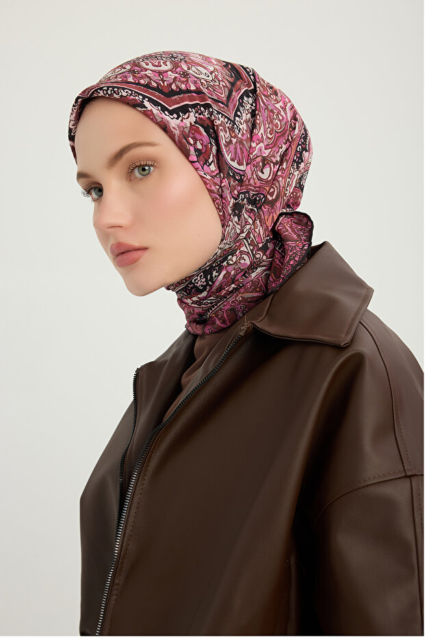 القصور الأبدية - بودرة - وشاح فيسكوز منقوش من فييرا - 90x90 سم