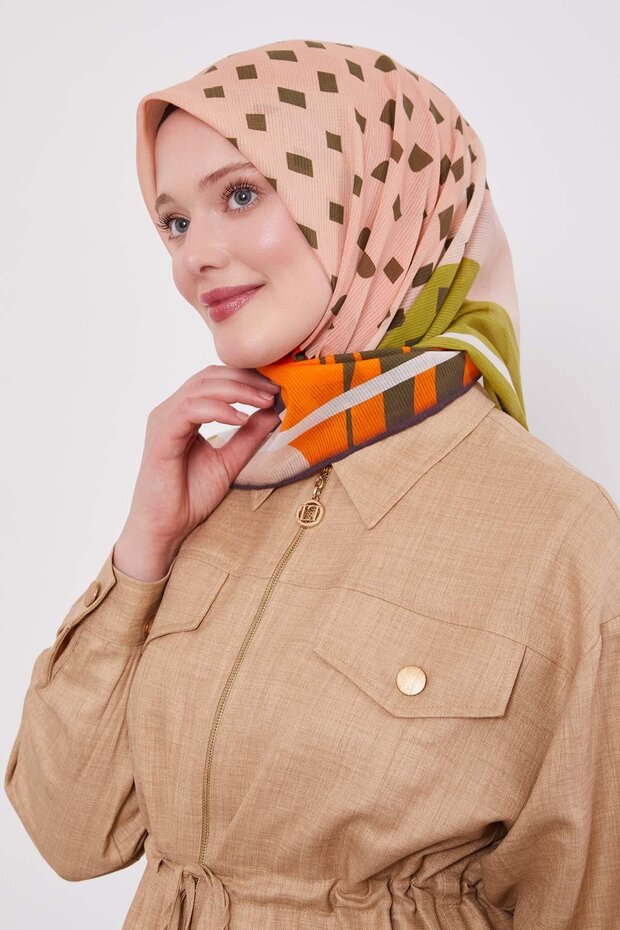 Oil Green Leaf Pattern Cotton Scarf - 3