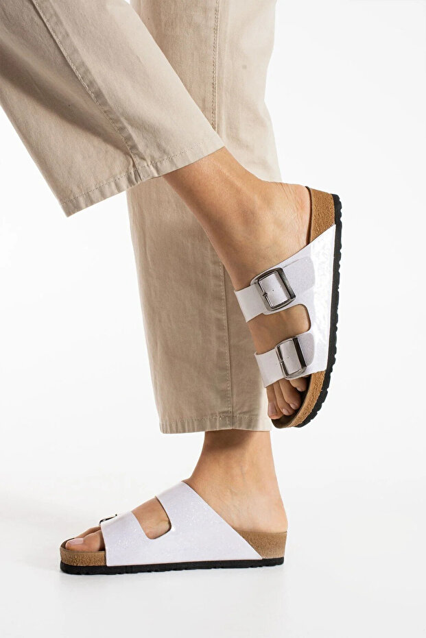 Unisex Non-Slip Sole Slippers
