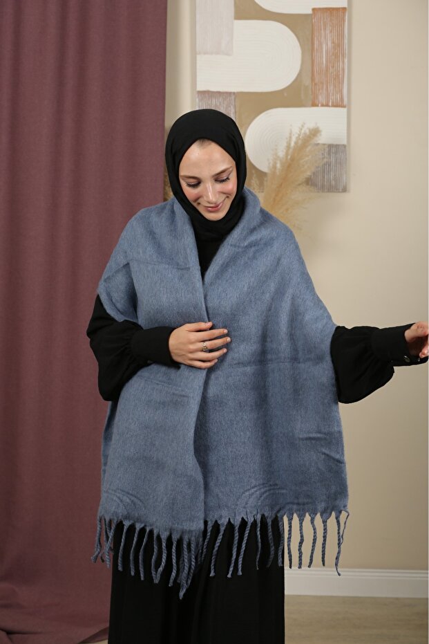 شال كتف شتوي بلون واحد على الوجهين - 5