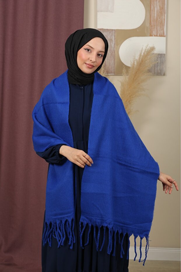 شال كتف شتوي بلون واحد على الوجهين - 1