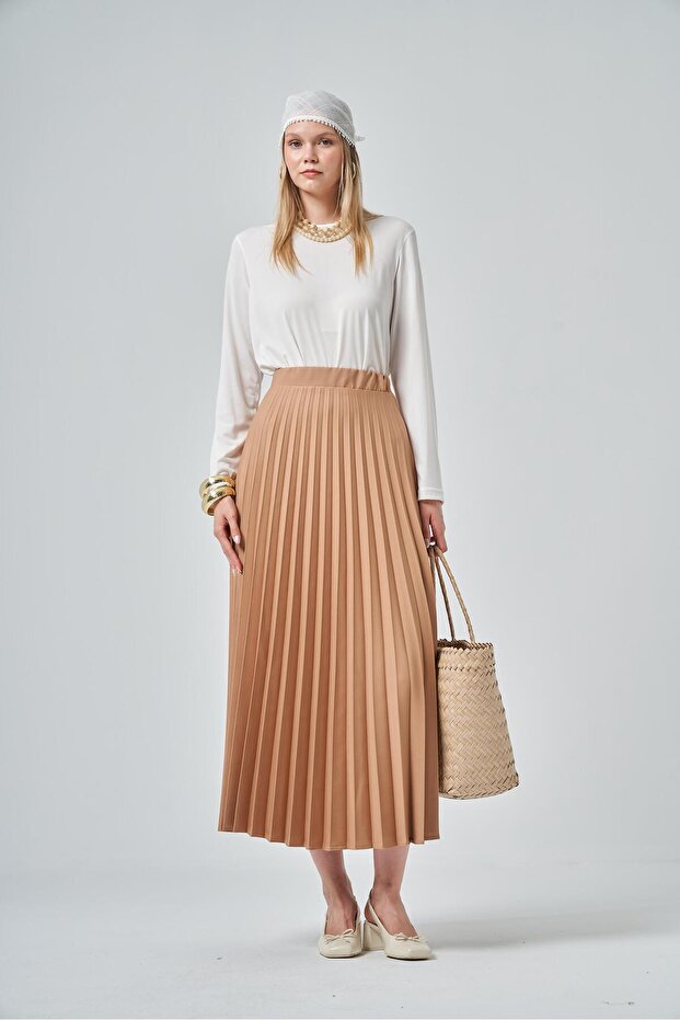 Women's Pleated Skirt Camel 30390