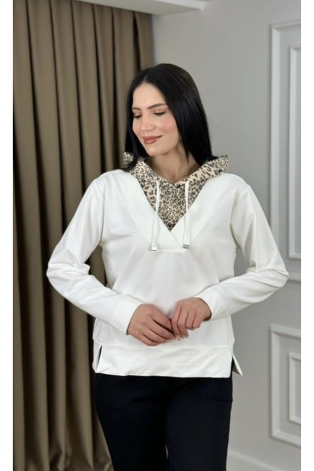 Leopard Print Hooded Sweatshirt with Lace-Up Detail and Side Slits on Two Sides Premium Quality Sweatshirt