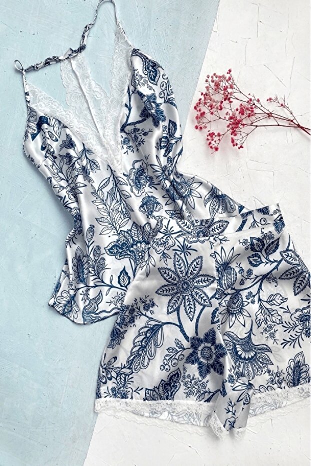 Çiçekli Şortlu Takım - 2