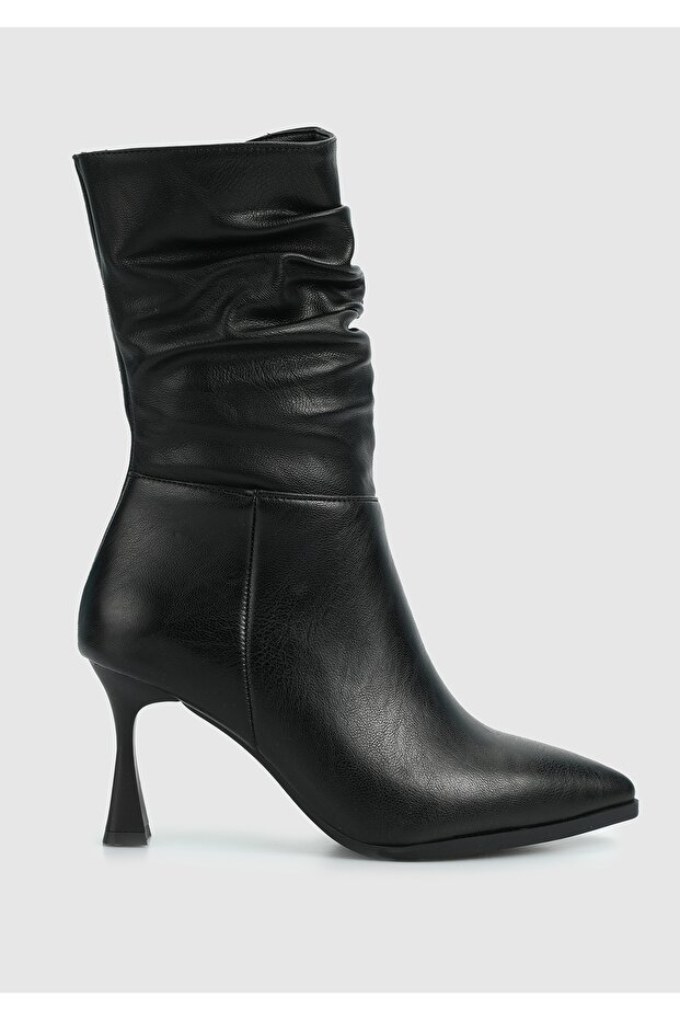 Siyah Kadın Bot - 1