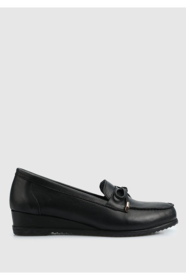 Siyah Deri Kadın Ayakkabı - 1