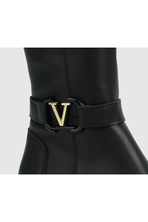 Siyah Kadın Bot - 5