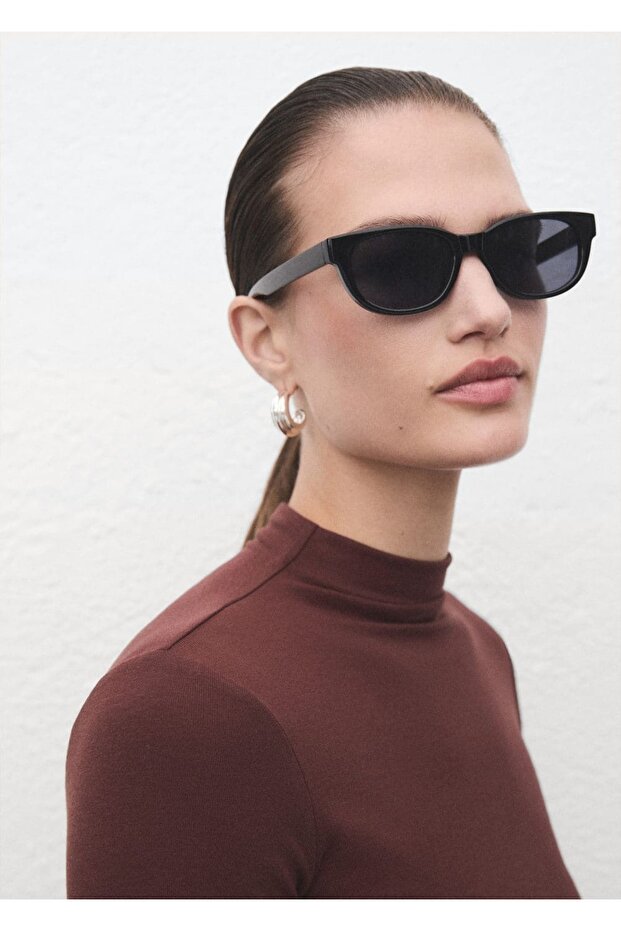 Dik yaka tişört - 5