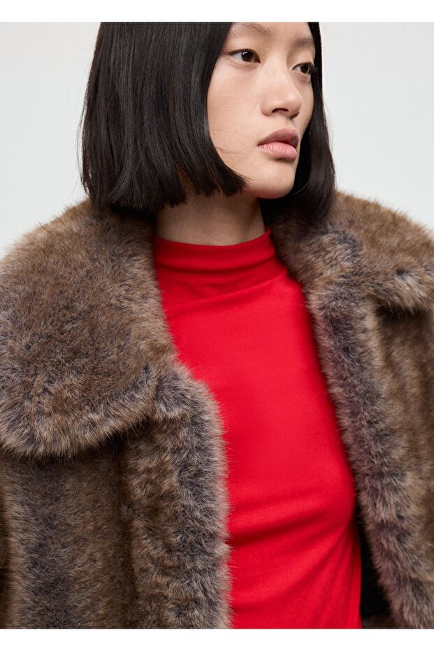 Dik yaka tişört - 7