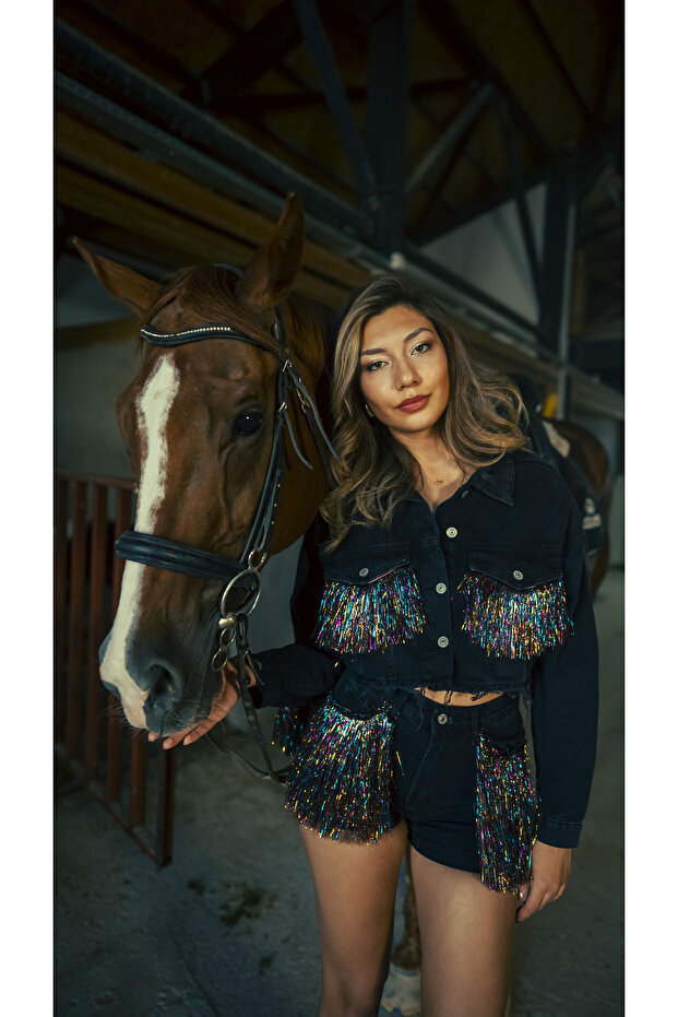 Renkli Püsküllü Siyah Kot Şort - 3