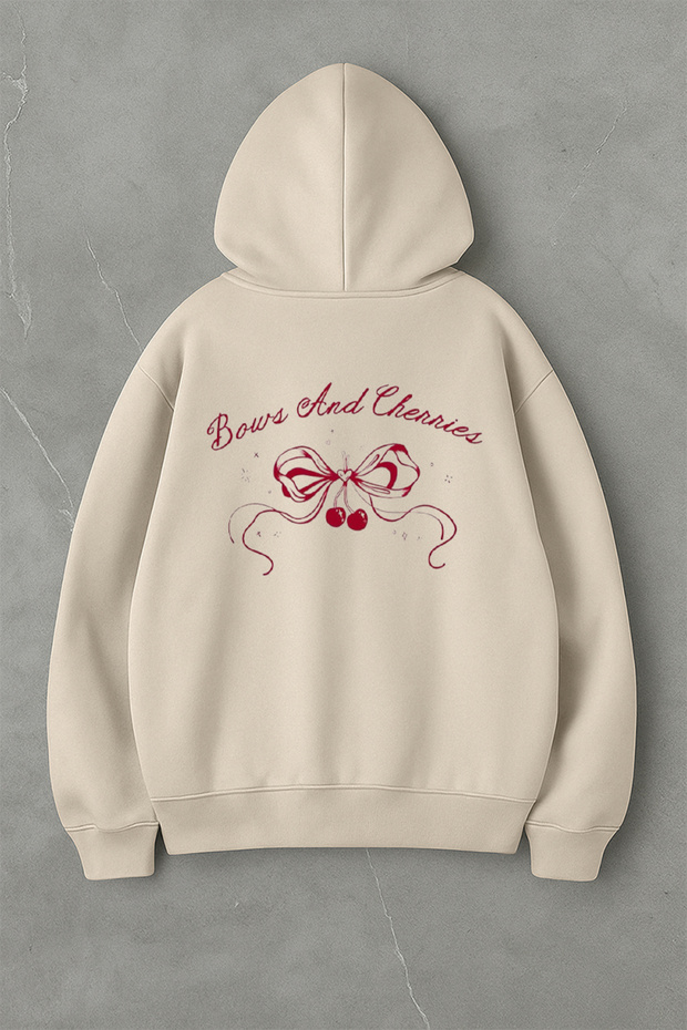 سويت شيرت نسائي كبير الحجم مطبوع عليه Bours And Cherries