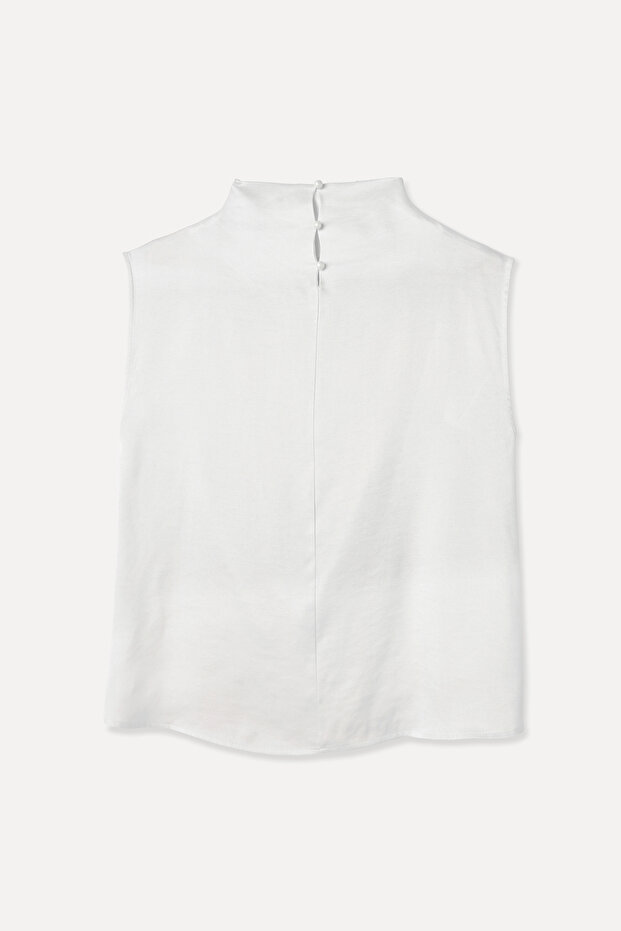 DİK YAKA KOLSUZ BLUZ - 8