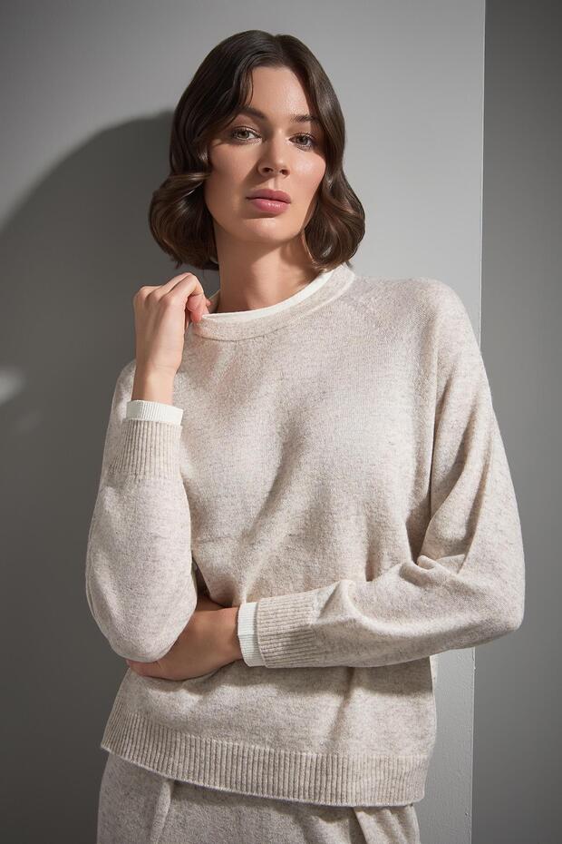 Çift Kat Detaylı Bej Triko Kazak - 4