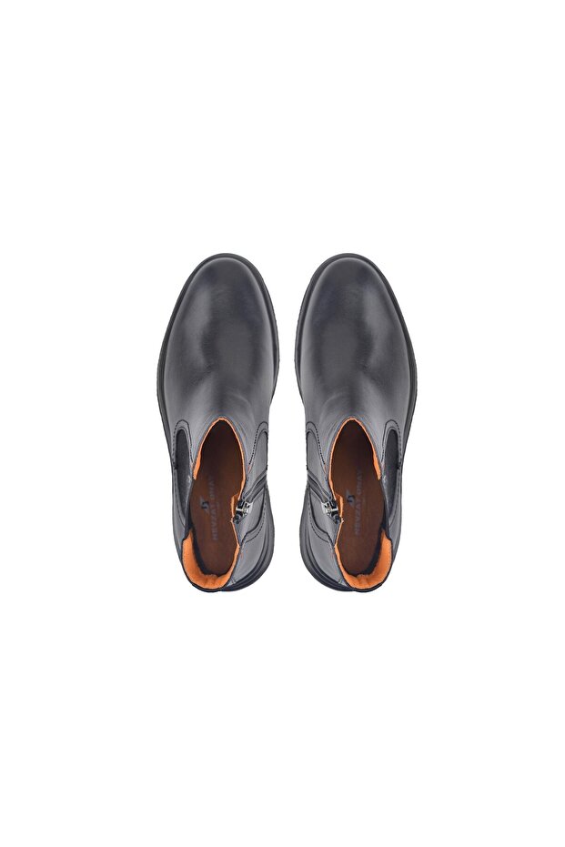 Siyah Bağcıksız Bot - 3