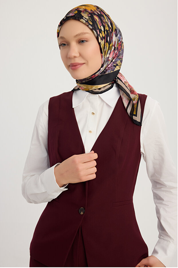 وشاح جانجان - زهرة الكوزموس - وردي - بنقشة أورورا - 90x90 سم
