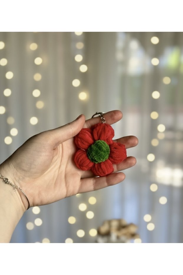 Handmade Velvet Keychain with Christmas Theme – Gift Flower Design