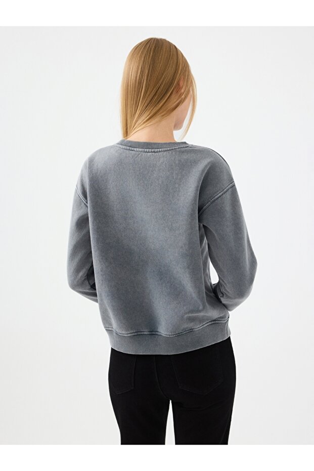 Regular Fit Kadın Sweatshirt - 3