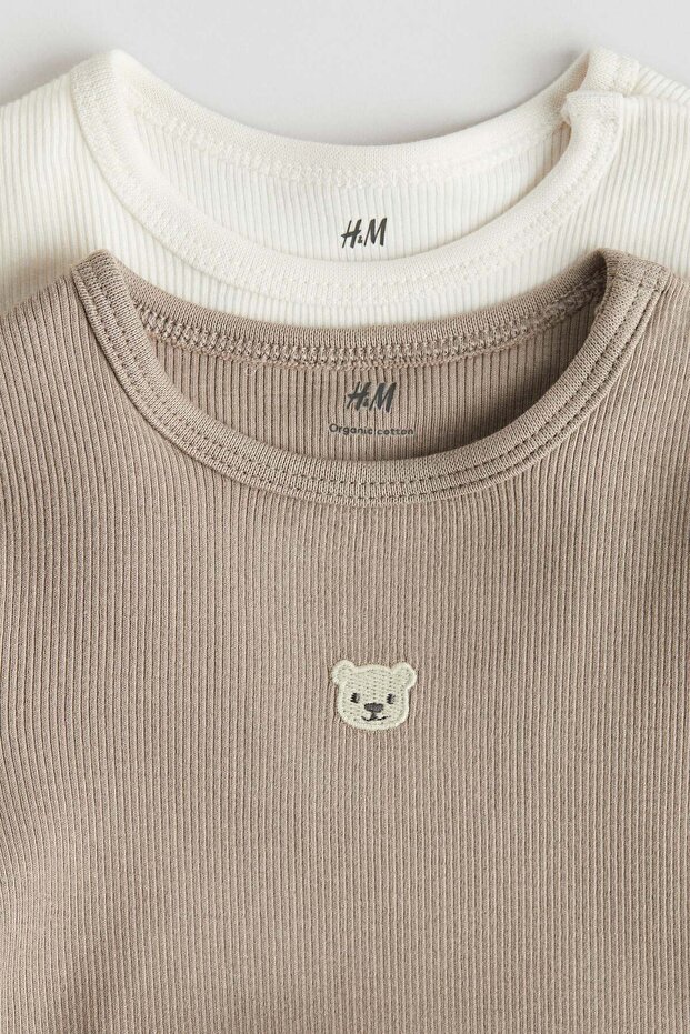 طقم مكون من قطعتين من البدلات ذات الأكمام الطويلة - 2