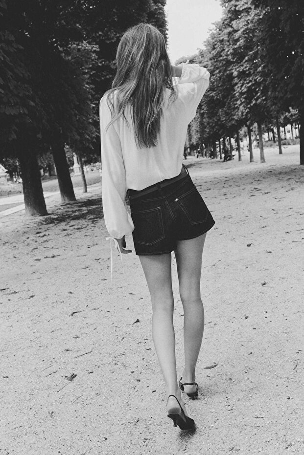 بلوزة بتفاصيل رباط - 3