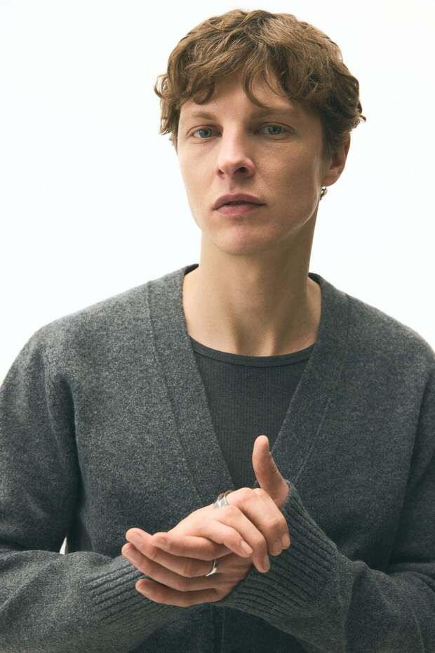 كارديجان ممشط بقصّة عادية - 7