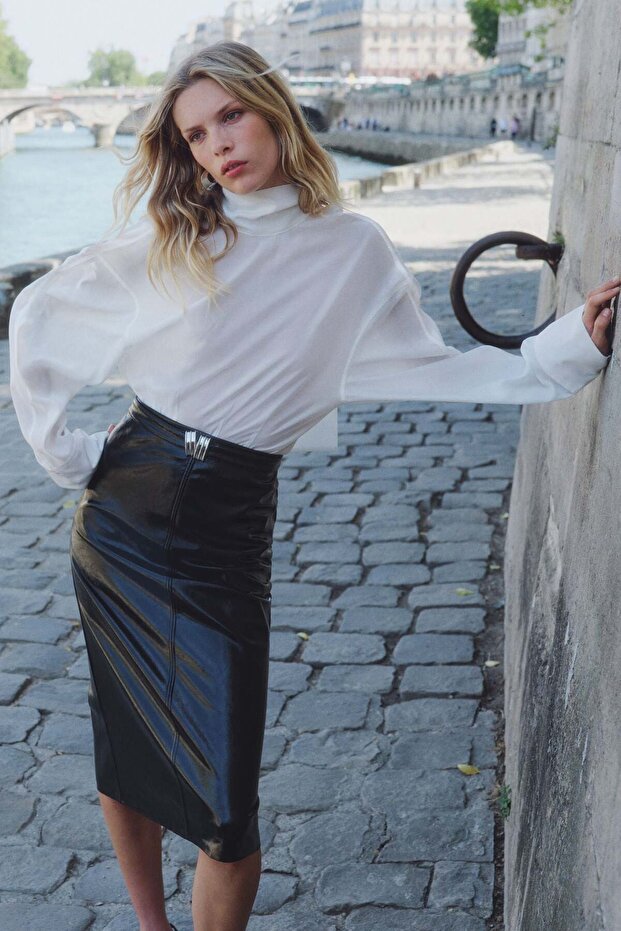 بلوزة بياقة مقوسة - 5