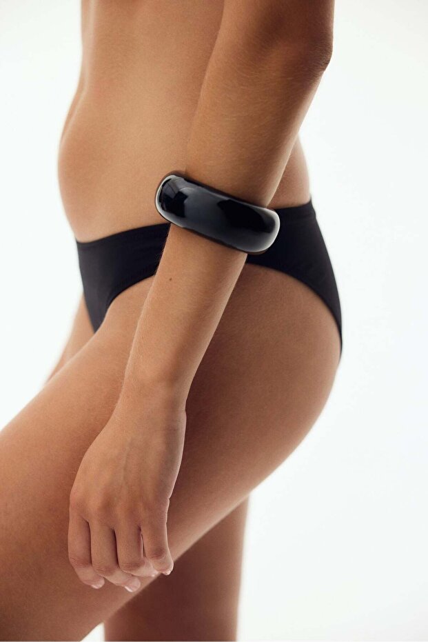 بيكيني سفلي جريء - 1