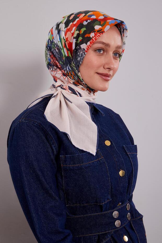 وشاح قطني بنمط زهور مختلطة باللون الأزرق الداكن