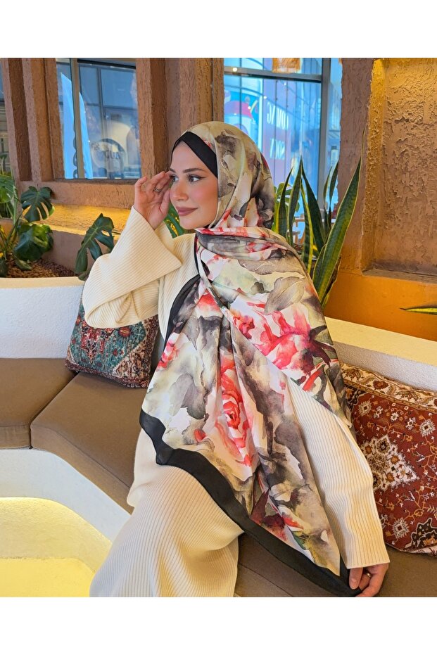شال قطني ناعم منقوش من سلسلة Soon باللون الأسود والبرتقالي ps99