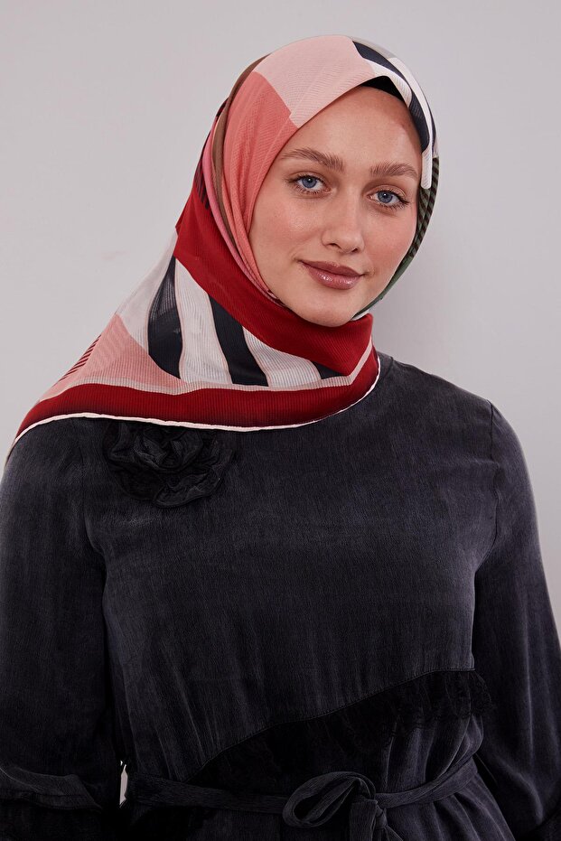 وشاح قطني بنمط هندسي أحمر - 3