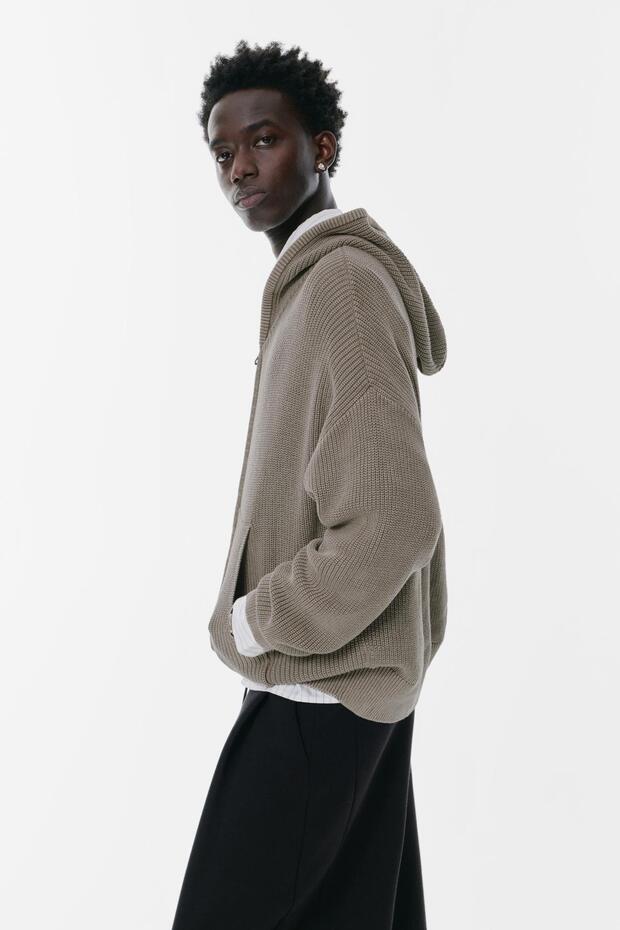 Kapüşonlu fermuarlı örgü hırka - 4