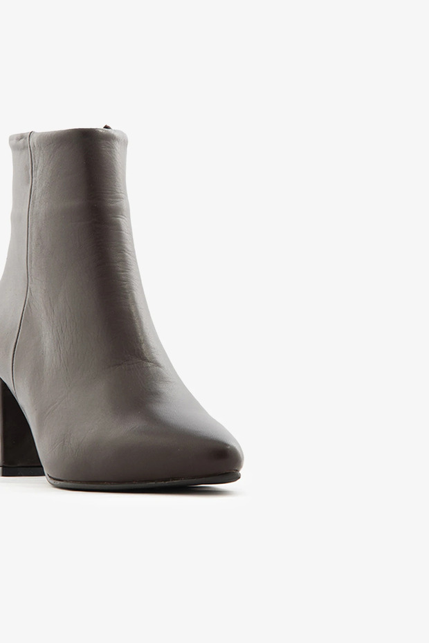 Kahve Hakiki Deri Bot Fermuarlı Kısa Topuklu Kadın Bot - 5