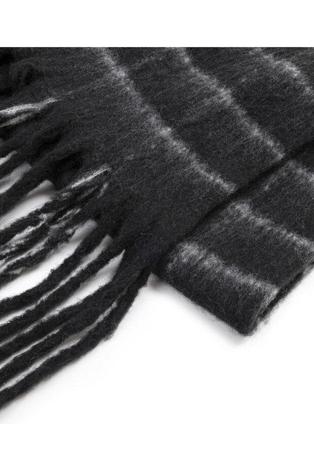 PÜSKÜLLÜ ATKI - 3